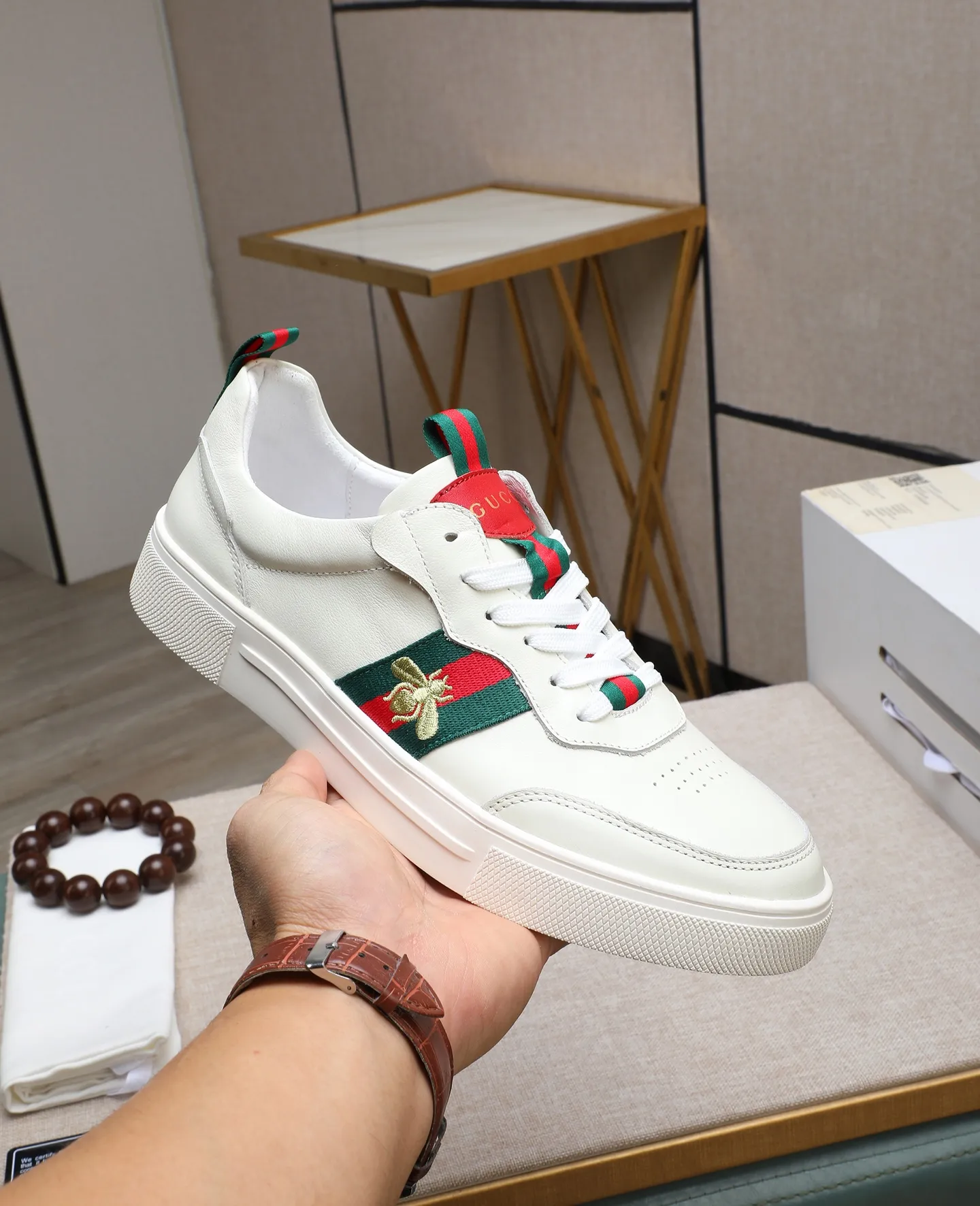 Men's shoes 💰460 GUCCI🔍🔍The latest models are on sale at the same time at the counter. Original calfskin imported from Italy, genuine leather lining, (high-end, extravagant, and classy) with exquisite workmanship. Soles: Original soles specially provided by the original factory. ⚠Exclusive double-layer movable molded soles are super comfortable⚠. Photos of the real thing🎬The real thing is even better🔍🔍"High quality·Follow the order" Code number 38-44